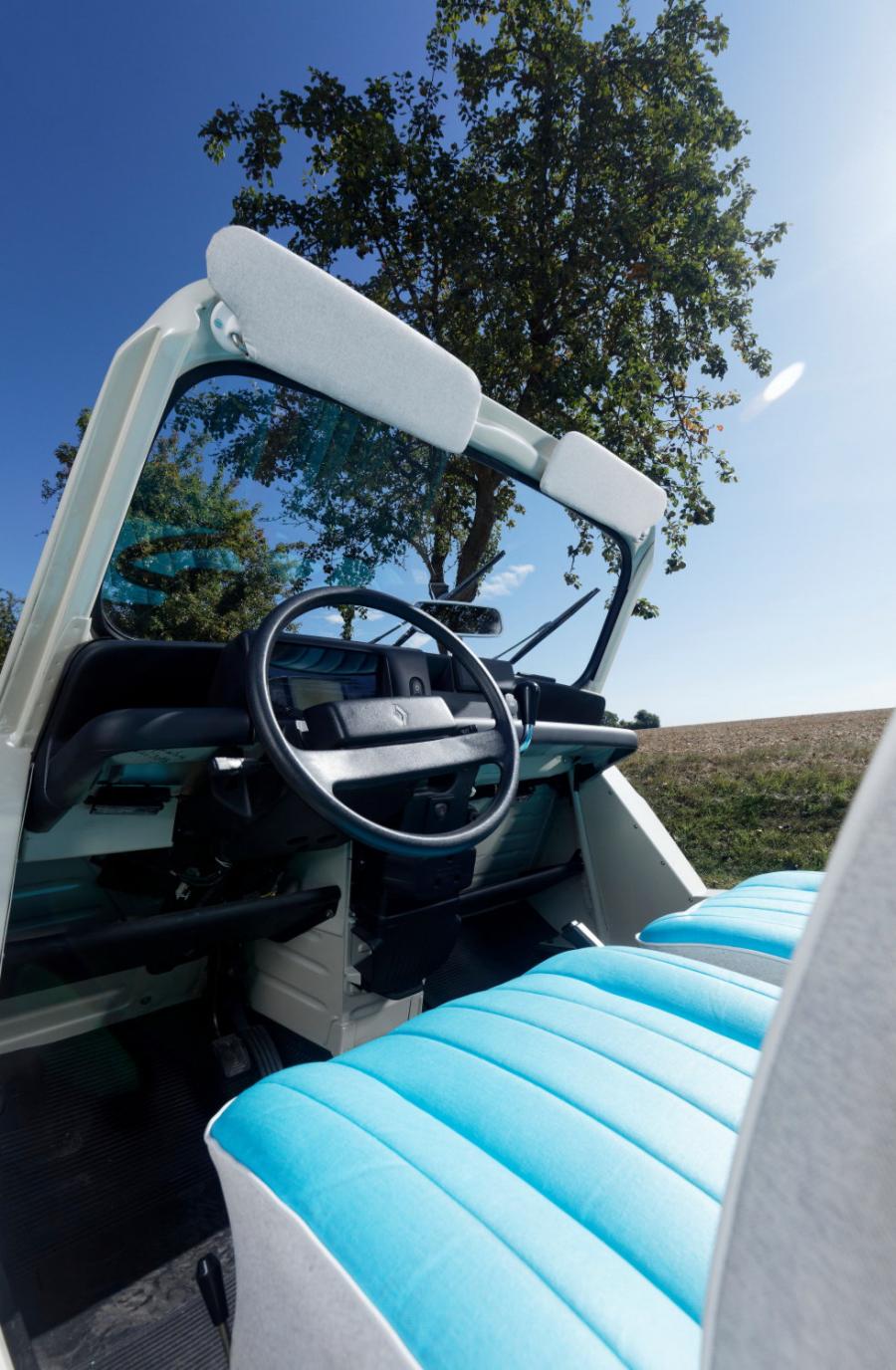 Интерьер Renault 4L e-Plein Air Concept 2019 года  (фото 30 из 46)